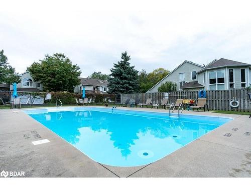29 Sundial Court, Collingwood, ON - Outdoor With In Ground Pool With Backyard