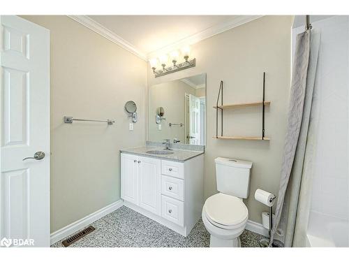 26 Truax Crescent, Angus, ON - Indoor Photo Showing Bathroom