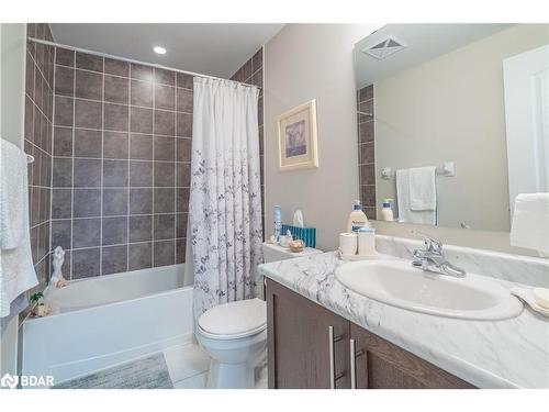 206-100 Dean Avenue, Barrie, ON - Indoor Photo Showing Bathroom