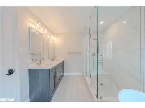 104 Penvill Trail, Barrie, ON - Indoor Photo Showing Bathroom