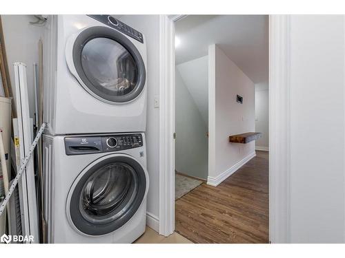 4-35 Madelaine Drive, Barrie, ON - Indoor Photo Showing Laundry Room