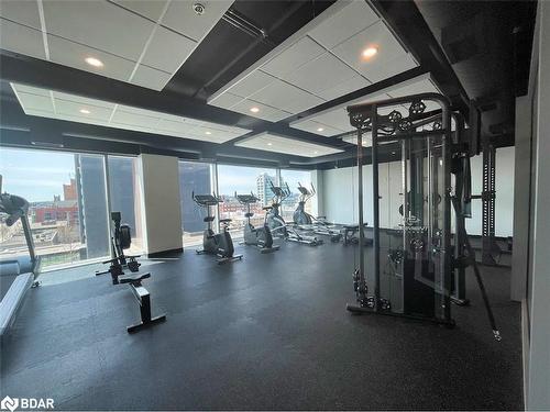 3712-60 Frederick Street, Kitchener, ON - Indoor Photo Showing Gym Room