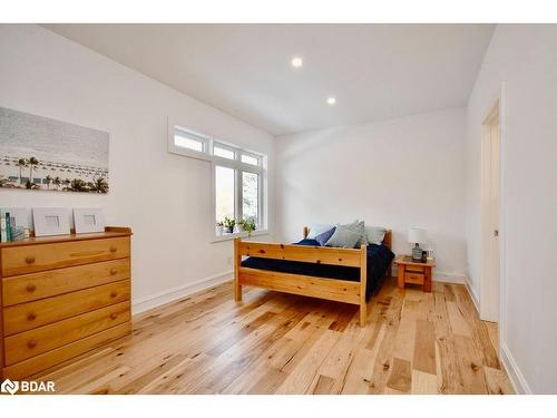57 Glenhuron Drive, Springwater, ON - Indoor Photo Showing Bedroom