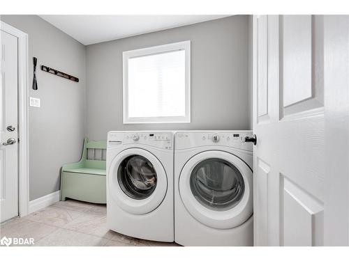 6 Kraus Road, Barrie, ON - Indoor Photo Showing Laundry Room