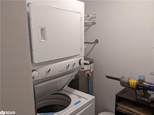 414-720 Yonge Street, Barrie, ON - Indoor Photo Showing Laundry Room