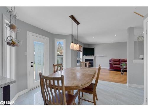 3 Logan Court, Barrie, ON - Indoor Photo Showing Dining Room