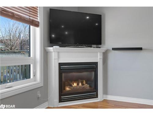 3 Logan Court, Barrie, ON - Indoor Photo Showing Living Room With Fireplace
