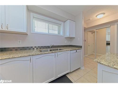 219-60 Mulligan Lane, Wasaga Beach, ON - Indoor Photo Showing Kitchen With Double Sink