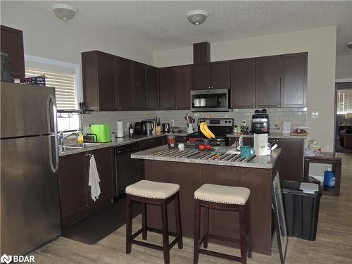 3937 Wood Avenue Avenue, Severn, ON - Indoor Photo Showing Kitchen