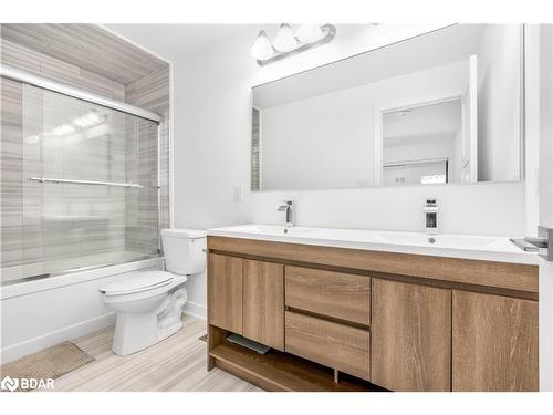 5111 20Th Sideroad, Essa, ON - Indoor Photo Showing Bathroom