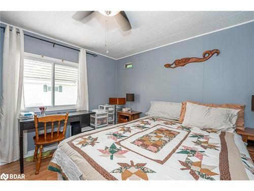 47-5216 County Road 90, Springwater, ON - Indoor Photo Showing Bedroom