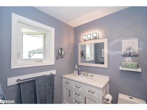 2173 Fairgrounds Road S, Clearview, ON - Indoor Photo Showing Bathroom