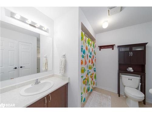 111 Majesty Boulevard, Barrie, ON - Indoor Photo Showing Bathroom