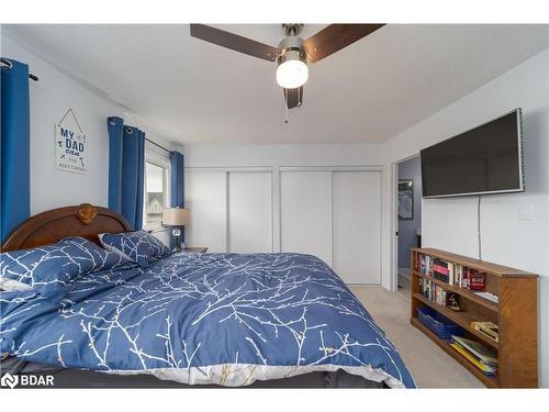 111 Majesty Boulevard, Barrie, ON - Indoor Photo Showing Bedroom
