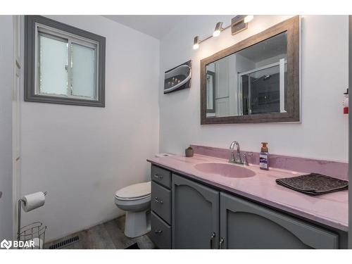 771 Hastings Avenue, Innisfil, ON - Indoor Photo Showing Bathroom