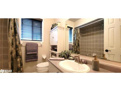92 Sundew Drive, Barrie, ON - Indoor Photo Showing Bathroom