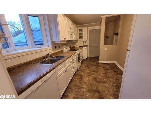 326 Harvie Street, Orillia, ON - Indoor Photo Showing Kitchen With Double Sink