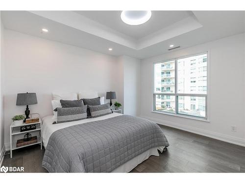 509-2 Toronto Street, Barrie, ON - Indoor Photo Showing Bedroom
