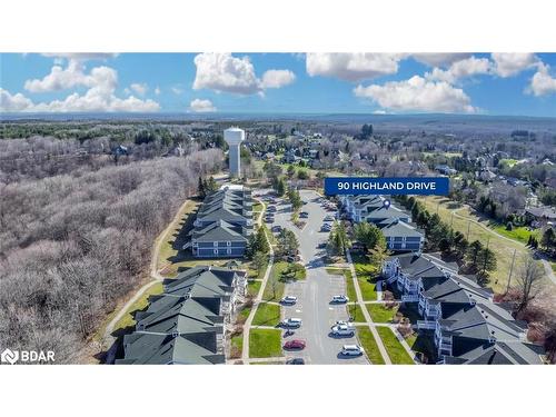 2220-2221-90 Highland Drive, Oro-Medonte, ON - Outdoor With View