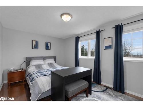 50 Quinlan Road, Barrie, ON - Indoor Photo Showing Bedroom