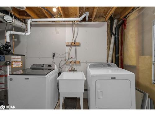 50 Quinlan Road, Barrie, ON - Indoor Photo Showing Laundry Room