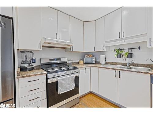 212 Huronia Road, Barrie, ON - Indoor Photo Showing Kitchen With Double Sink