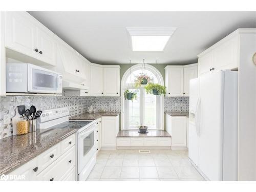 23 Bourgeois Beach Road, Victoria Harbour, ON - Indoor Photo Showing Kitchen