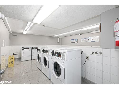 314-10 Edgecliff Golfway, North York, ON - Indoor Photo Showing Laundry Room