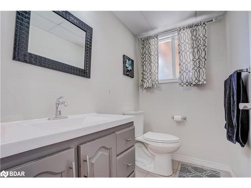 2248 Thomson Crescent, Severn, ON - Indoor Photo Showing Bathroom