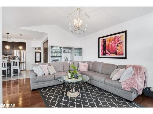 35 Tamarack Trail, Barrie, ON - Indoor Photo Showing Living Room