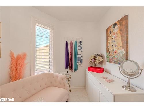 21 Crimson Ridge Road, Barrie, ON - Indoor Photo Showing Bedroom