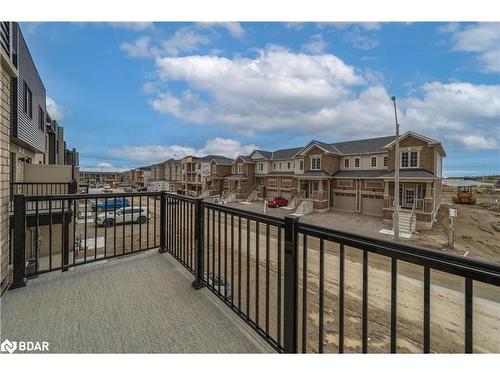 1 Wagon Lane, Barrie, ON - Outdoor With Balcony