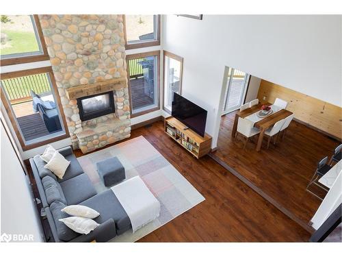 6400 7Th Line, New Tecumseth, ON - Indoor Photo Showing Living Room With Fireplace