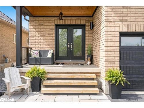 144 Sovereign'S Gate, Barrie, ON - Outdoor With Facade