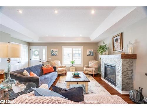 19 Grew Crescent, Penetanguishene, ON - Indoor Photo Showing Living Room With Fireplace