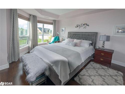 407-6 Toronto Street, Barrie, ON - Indoor Photo Showing Bedroom