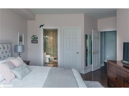 407-6 Toronto Street, Barrie, ON - Indoor Photo Showing Bedroom