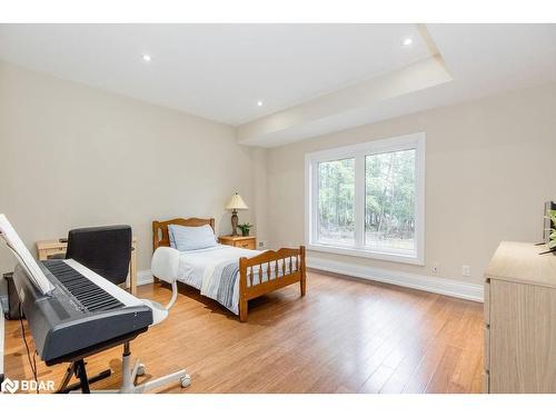 3-1058 Whites Road, Port Carling, ON - Indoor Photo Showing Bedroom