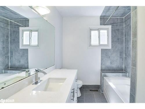 15 Lankin Boulevard, Orillia, ON - Indoor Photo Showing Bathroom