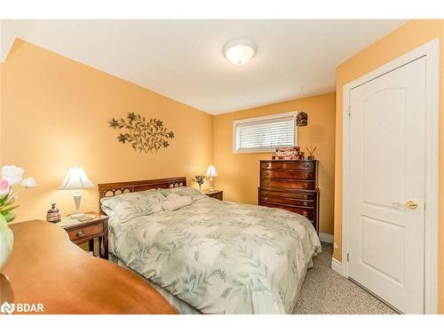 72 Luella Boulevard, Springwater, ON - Indoor Photo Showing Bedroom
