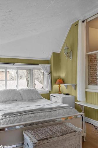 87 Mcmurray Street, Bracebridge, ON - Indoor Photo Showing Bedroom