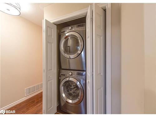 51 Courtney Crescent, Orillia, ON - Indoor Photo Showing Laundry Room