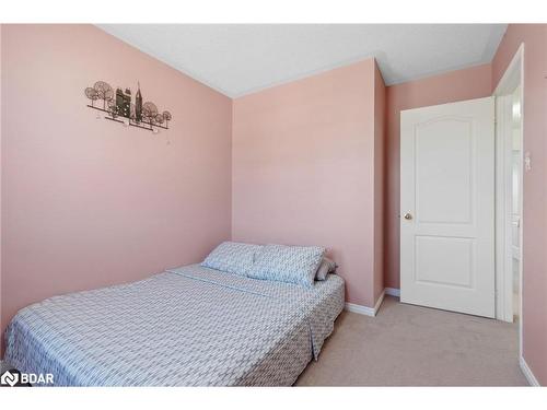66 Admiral Crescent, Angus, ON - Indoor Photo Showing Bedroom