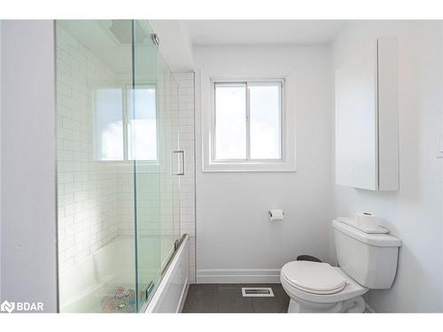 251 Rose Street, Barrie, ON - Indoor Photo Showing Bathroom