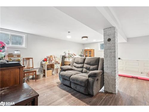 10 Parkway Place, Barrie, ON - Indoor With Fireplace
