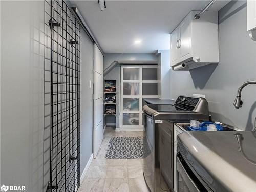 29 Culpepper Drive, Waterloo, ON - Indoor Photo Showing Laundry Room