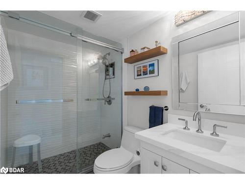1010-75 Ellen Street, Barrie, ON - Indoor Photo Showing Bathroom