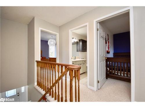 15 George Street, Oro-Medonte, ON - Indoor Photo Showing Other Room
