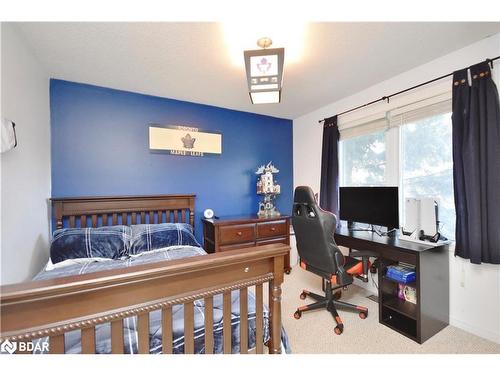 15 George Street, Oro-Medonte, ON - Indoor Photo Showing Bedroom