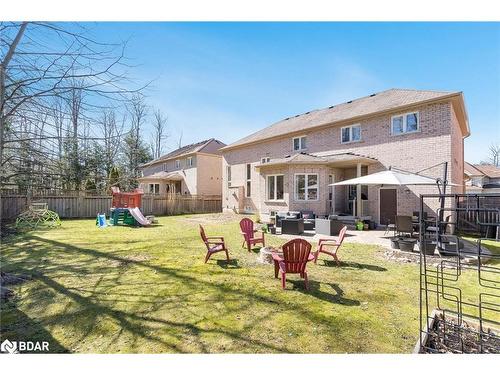 28 Camelot Square, Barrie, ON - Outdoor